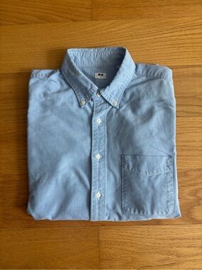 Uniqlo Blue Men’s Button-Down Oxford Shirt